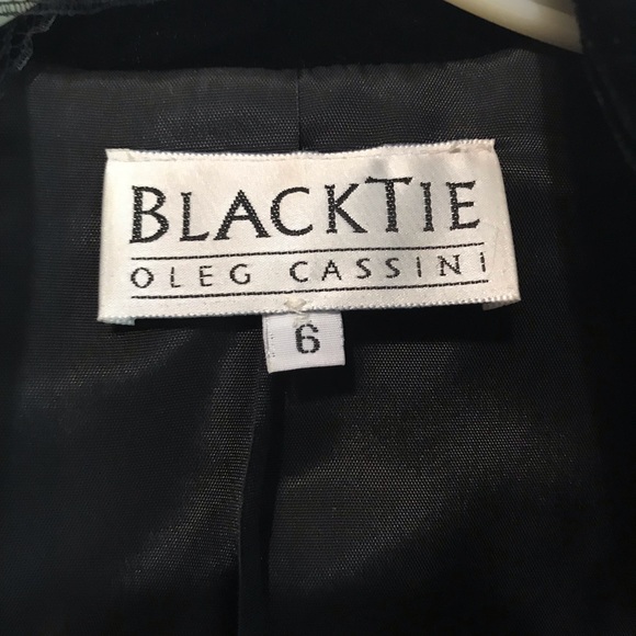 Sold‼️Black Tie Oleg Cassini Black & Royal Skirt - Picture 2 of 8